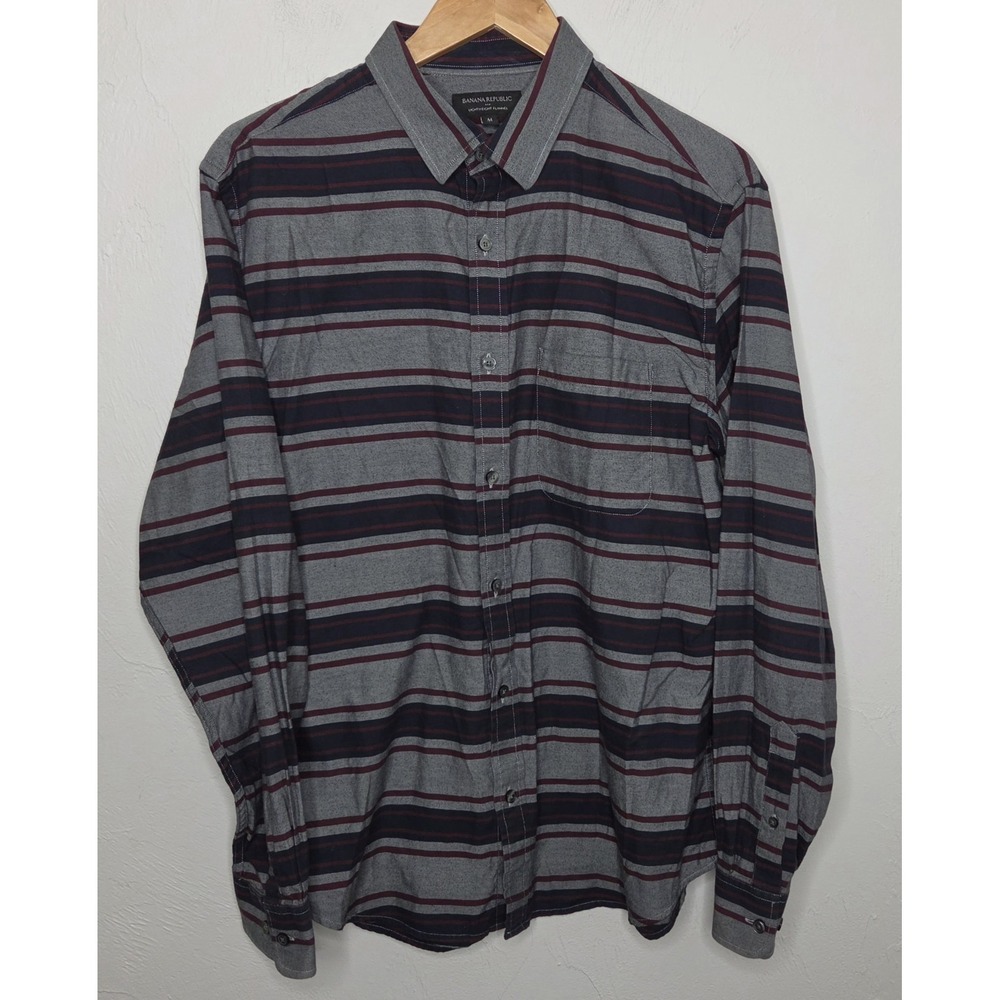 Banana Republic Men's‎ Lightweight Flannel Shirt Medium Gray Navy Garnet Striped